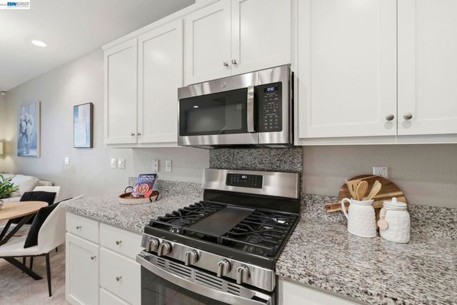 1820 Enclave Pl, Concord, CA 94519