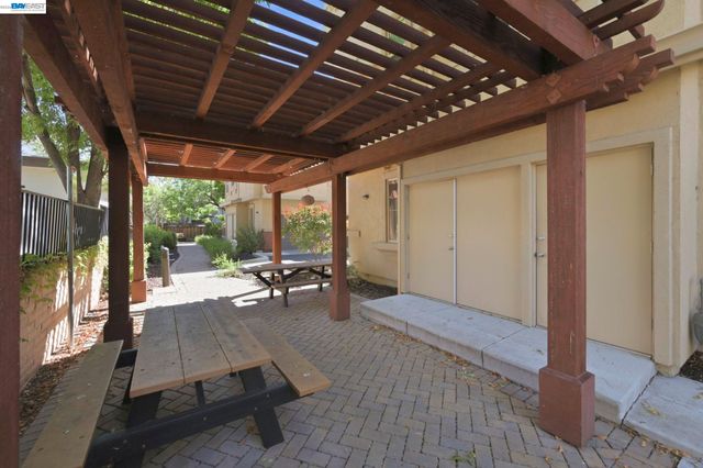 1820 Enclave Pl, Concord, CA 94519