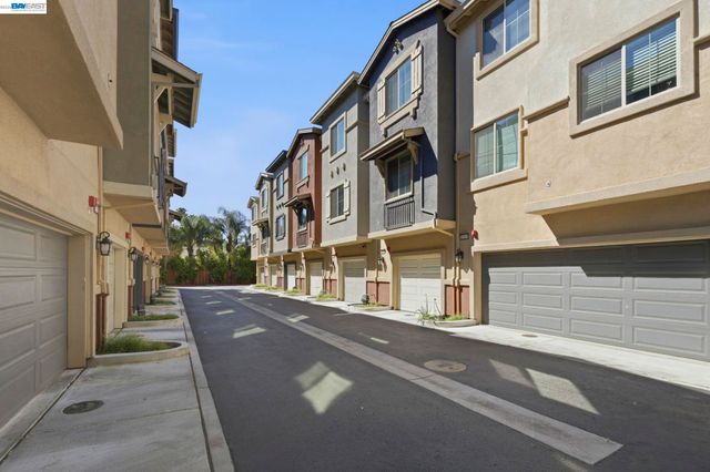 1820 Enclave Pl, Concord, CA 94519