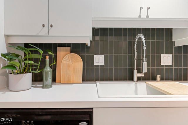 795 E Racquet Club Road, Palm Springs, CA 92262