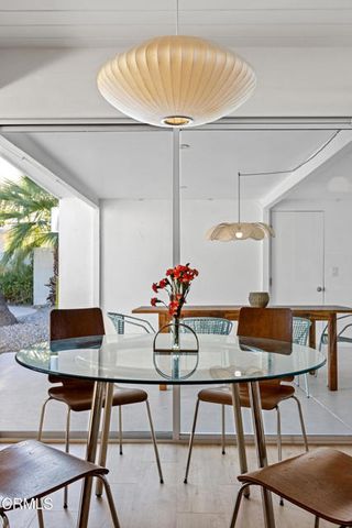 795 E Racquet Club Road, Palm Springs, CA 92262