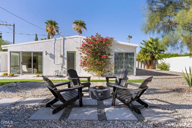 795 E Racquet Club Road, Palm Springs, CA 92262
