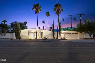 795 E Racquet Club Road, Palm Springs, CA 92262