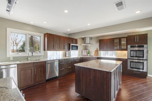 3916 Sunnyview Lane, Flower Mound, TX 75022