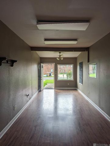 5505 Groom Rd, Baton Rouge, LA 70714