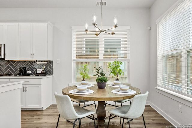 5843 Whitby Rd Unit 33, San Antonio, TX 78240