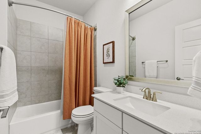 5843 Whitby Rd Unit 33, San Antonio, TX 78240