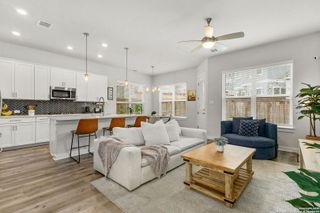 5843 Whitby Rd Unit 33, San Antonio, TX 78240