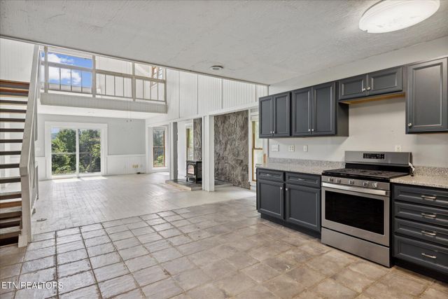856 Little Berry Way, Del Rio, TN 37727