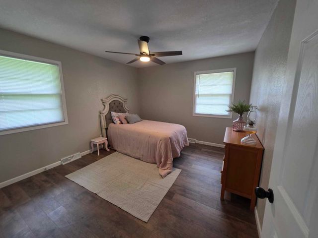 6815 Se Highway 54, Collins, MO 64738