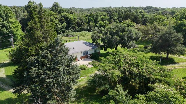 6815 Se Highway 54, Collins, MO 64738