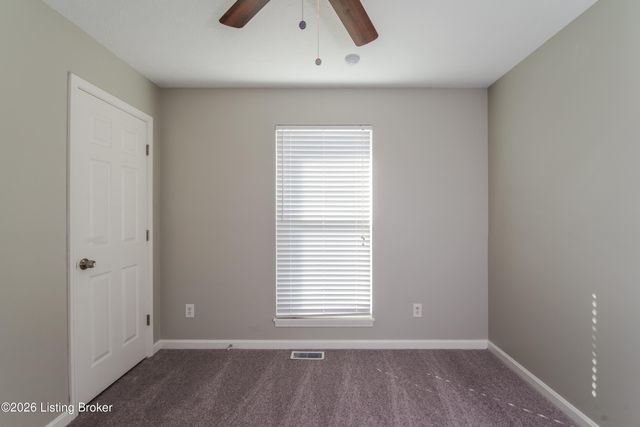 5220 Plume Dr, Louisville, KY 40258