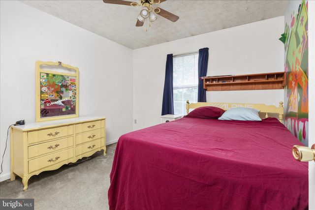 132 STADIUM CIR, Inwood, WV 25428