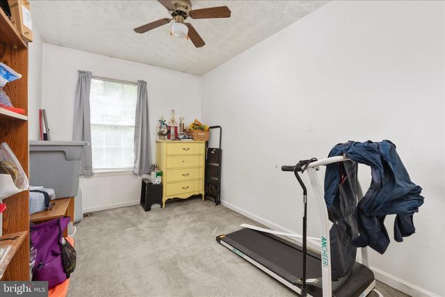 132 STADIUM CIR, Inwood, WV 25428