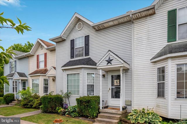 132 STADIUM CIR, Inwood, WV 25428