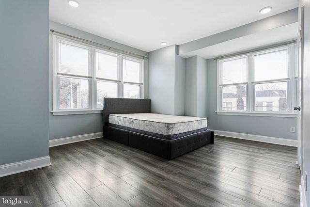 1449 S 32ND ST, Philadelphia, PA 19146