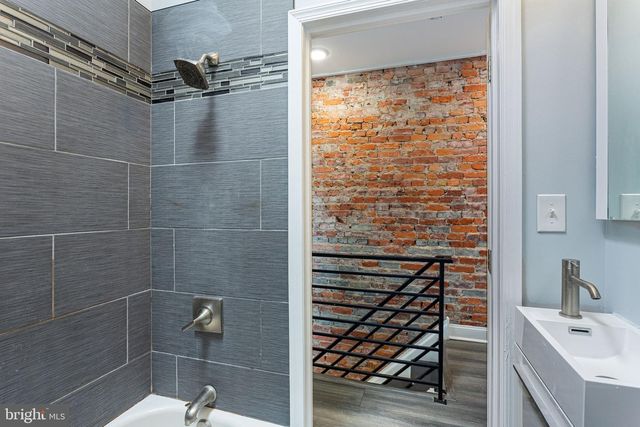 1449 S 32ND ST, Philadelphia, PA 19146