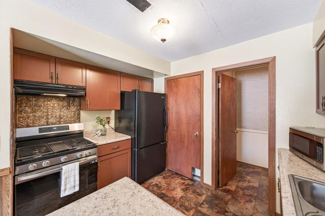 9192 Indian Boulevard S, Cottage Grove, MN 55016