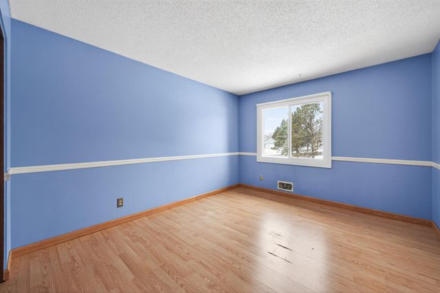 9192 Indian Boulevard S, Cottage Grove, MN 55016