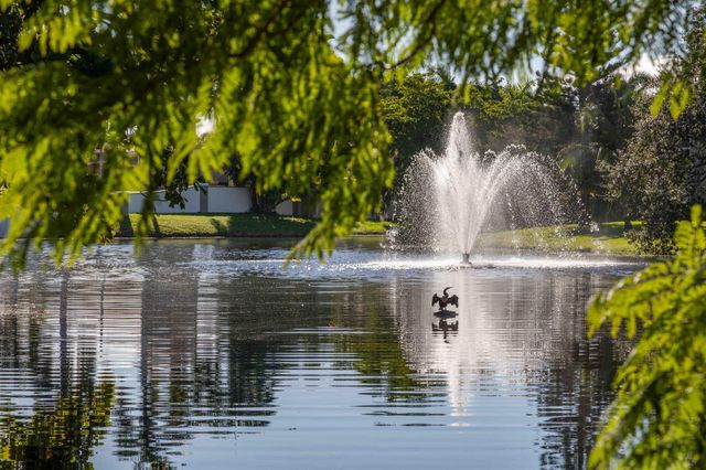 2201 Lucaya Bend A1, Coconut Creek, FL 33066