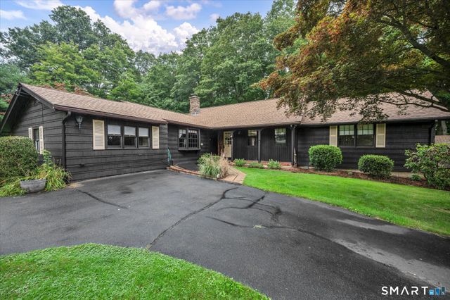 24 Sunrise Ridge, Middlefield, CT 06481