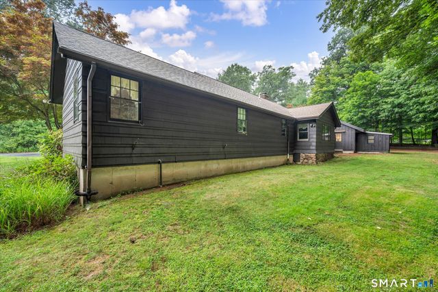 24 Sunrise Ridge, Middlefield, CT 06481