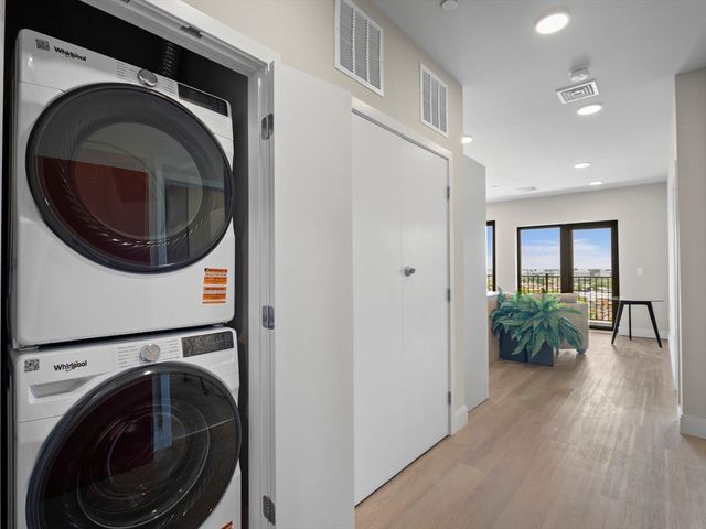 249 Corey Rd 404, Boston, MA 02135