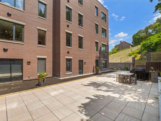 249 Corey Rd 404, Boston, MA 02135