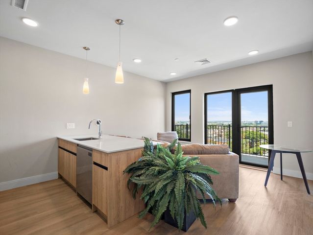 249 Corey Rd 404, Boston, MA 02135