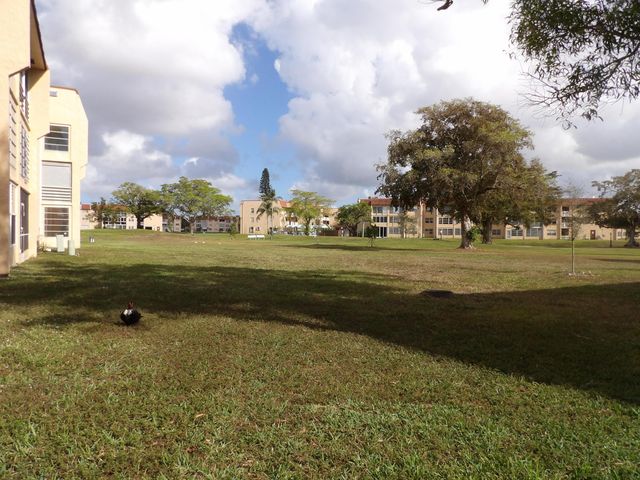 9310 Sunrise Lakes Boulevard 108, Sunrise, FL 33322