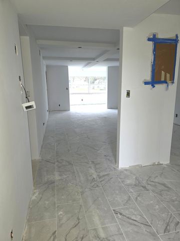 9310 Sunrise Lakes Boulevard 108, Sunrise, FL 33322