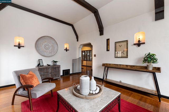 2600 55Th Ave, Oakland, CA 94605