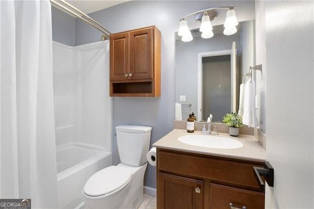 4270 Hidden Meadow Circle, Sugar Hill, GA 30518
