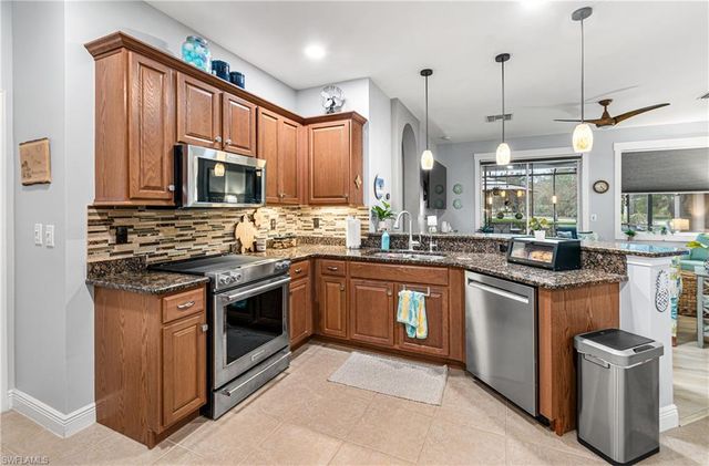 10695 Camarelle CIR, Fort Myers, FL 33913