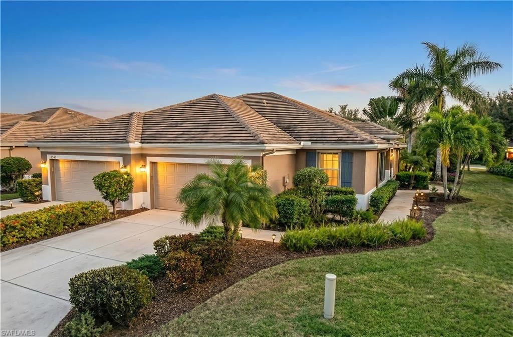 10695 Camarelle CIR, Fort Myers, FL 33913