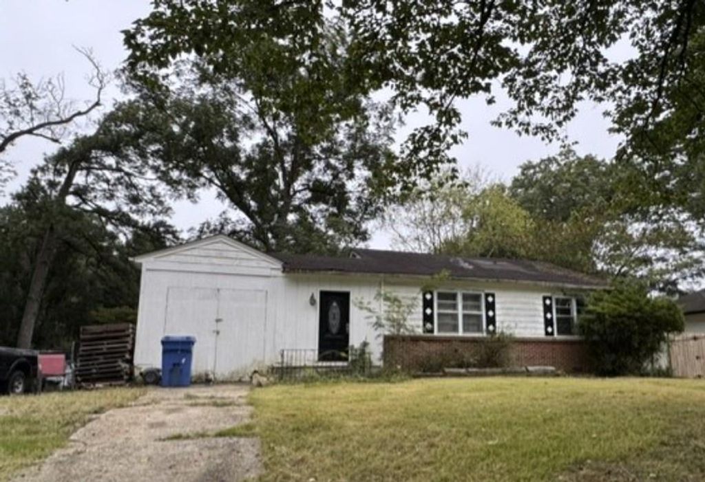 1868 La Dawn Lane NW, Atlanta, GA 30318