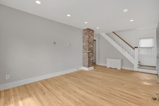 184 Arthur St, Springfield, MA 01104