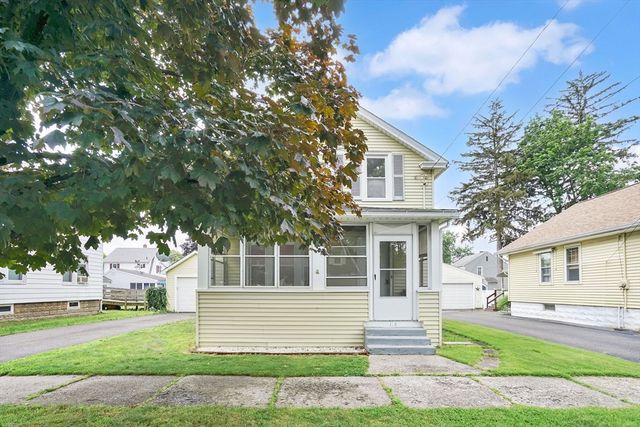 184 Arthur St, Springfield, MA 01104