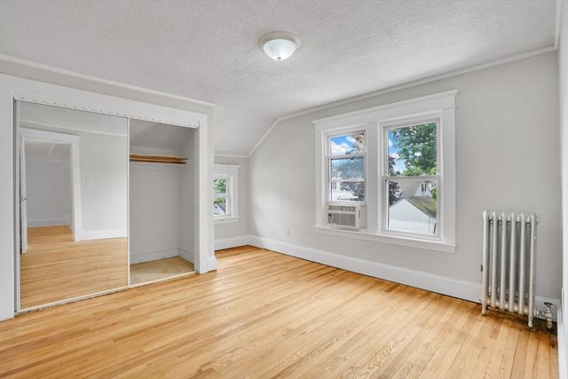 184 Arthur St, Springfield, MA 01104