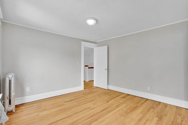 184 Arthur St, Springfield, MA 01104
