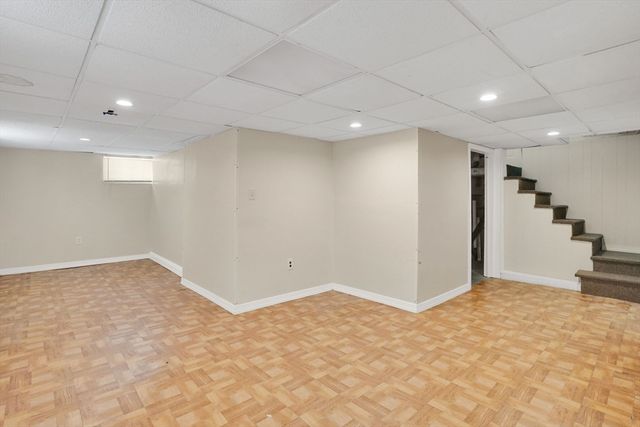 184 Arthur St, Springfield, MA 01104