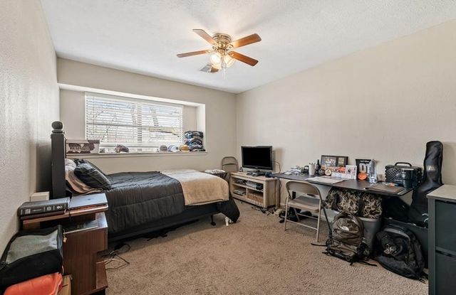 1402 Dominik Drive, College Station, TX 77840