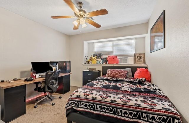 1402 Dominik Drive, College Station, TX 77840