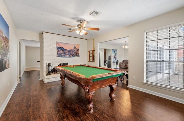 1402 Dominik Drive, College Station, TX 77840