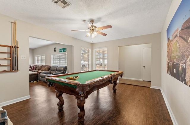 1402 Dominik Drive, College Station, TX 77840