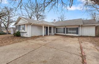 1402 Dominik Drive, College Station, TX 77840