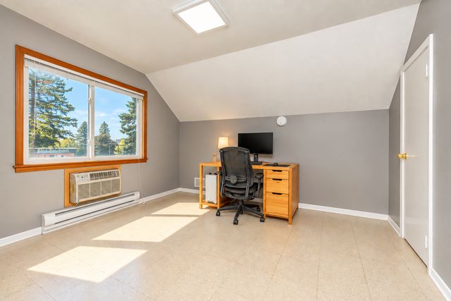 1554 Burns Avenue, Saint Paul, MN 55106