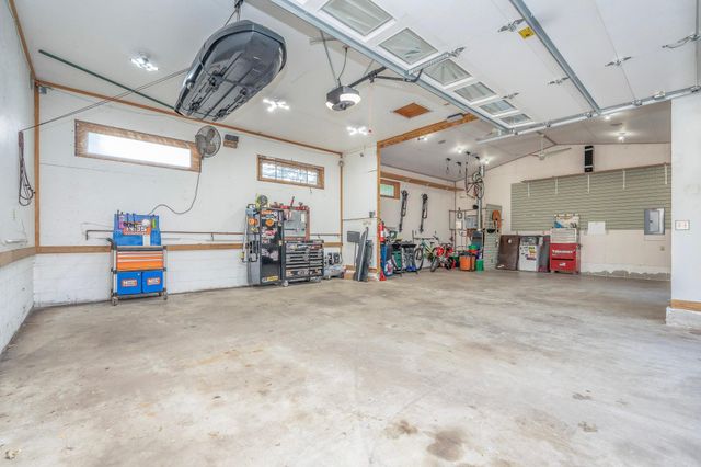 1554 Burns Avenue, Saint Paul, MN 55106