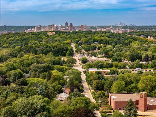 1554 Burns Avenue, Saint Paul, MN 55106