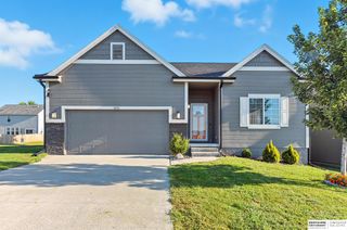 14812 Leeman Street, Bennington, NE 68007